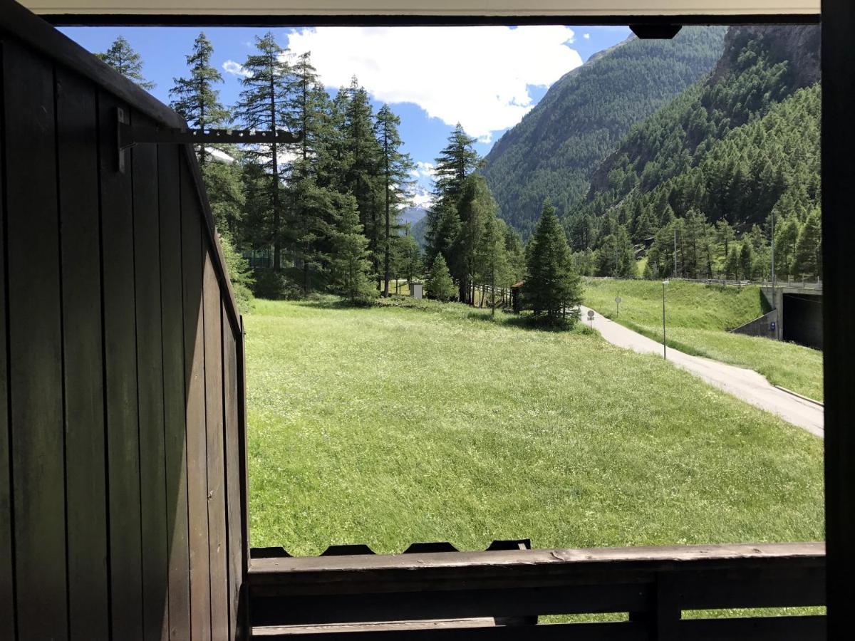 B&B Matterhorn Golf Randa Εξωτερικό φωτογραφία